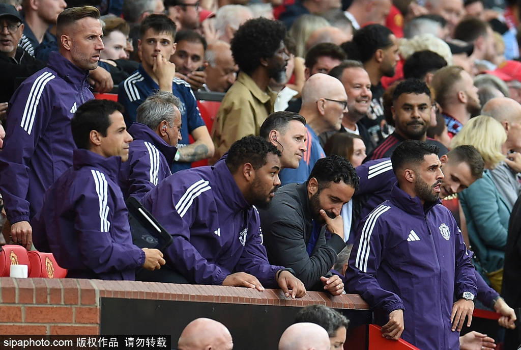 英媒：曼联高层担心阿莫林辞职 将给他信心渡过难关